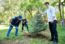 Photo of МҰРАТ ӘЙТЕНОВ ОҚУШЫЛАРДЫҢ МЕКТЕПКЕ ЖАСАҒАН ИГІ ІСТЕРІНЕ РИЗАШЫЛЫҚ БІЛДІРДІ