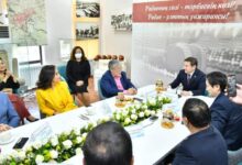 Photo of ШЫМКЕНТТЕ РАДИО ҚЫЗМЕТКЕРЛЕРІНІҢ КҮНІ АТАЛЫП ӨТТІ