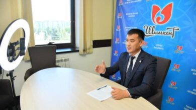 Photo of ЕҢБЕКШІ АУДАНЫНЫҢ ӘКІМІ ТІКЕЛЕЙ ЭФИРДЕ ТҰРҒЫНДАР САУАЛЫНА ЖАУАП БЕРДІ