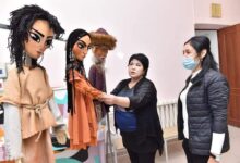 Photo of ЕҢ ТАҢДАУЛЫ САХНАЛЫҚ КИІМ ҮЛГІЛЕРІНІҢ КӨРМЕСІ