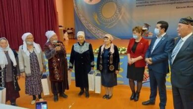 Photo of ДЕПУТАТ ҚАРТТАРҒА ҚҰРМЕТ КӨРСЕТТІ