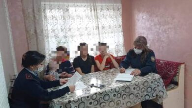 Photo of Шымкенттік полицейлер жасөспірімдерге түсіндірме жұмыстарын жүргізуде