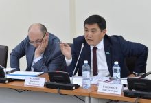 Photo of «АҚША ЖЫМҚЫРУДАН СОТ ОРЫНДАУШЫЛАР ШЕНЕУНІКТЕРДЕН АСЫП ТҮСПЕСЕ, КЕМ ТҮСПЕДІ»