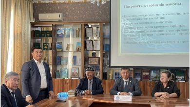 Photo of САЙРАМДА «ОТАН – ОТБАСЫНАН БАСТАЛАДЫ» ТАҚЫРЫБЫНДА ДӨҢГЕЛЕК ҮСТЕЛ ӨТТІ