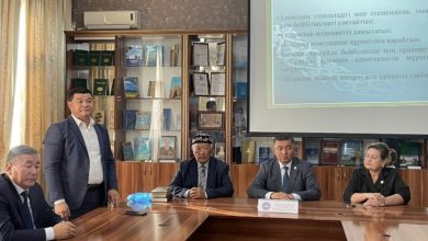 Photo of САЙРАМДА «ОТАН – ОТБАСЫНАН БАСТАЛАДЫ» ТАҚЫРЫБЫНДА ДӨҢГЕЛЕК ҮСТЕЛ ӨТТІ