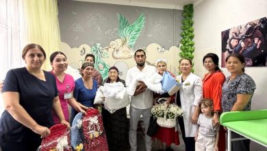 Photo of ТҮРКІСТАНДЫҚ КЕЛІНШЕК 35 ЖАСЫНДА АЛҒАШ РЕТ АНА АТАНЫП, ҮШЕМ ДҮНИЕГЕ ӘКЕЛДІ