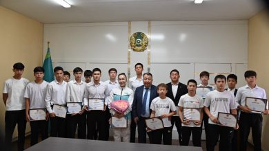 Photo of СОЗАҚТА ЕЛ МЕРЕЙІН АСҚАҚТАТҚАН ЖАС СПОРТШЫЛАРҒА ҚҰРМЕТ КӨРСЕТІЛДІ