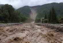 Photo of АЛМАТЫДА СЕЛ ҚАУПІНЕ БАЙЛАНЫСТЫ ТҰРҒЫНДАР ЭВАКУАЦИЯЛАНЫП ЖАТЫР