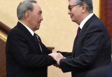 Photo of ТОҚАЕВ НАЗАРБАЕВТЫ ТУҒАН КҮНІМЕН ҚҰТТЫҚТАДЫ